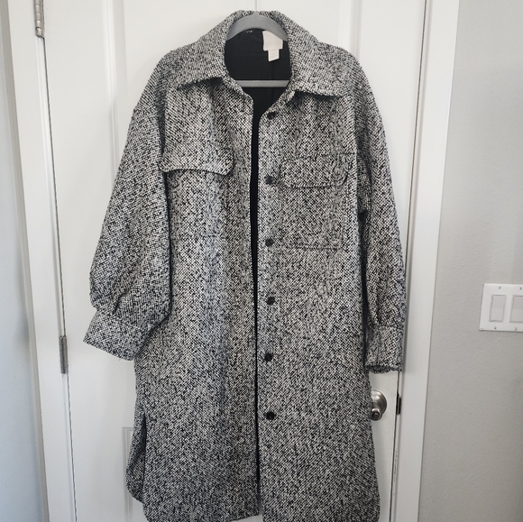 H&M Tweed Shacket size medium - Picture 3 of 6